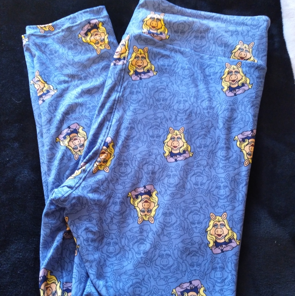 LuLaRoe Disney Leggings TC❌ SOLD ❌